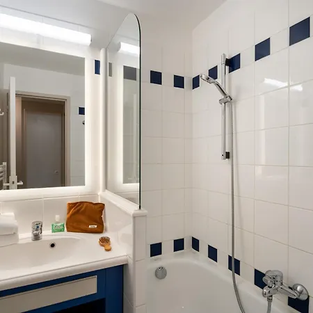 Pierre & Cap Marine Aparthotel Guilvinec